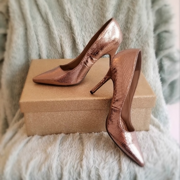 Sam & Libby Shoes - Metallic Pumps